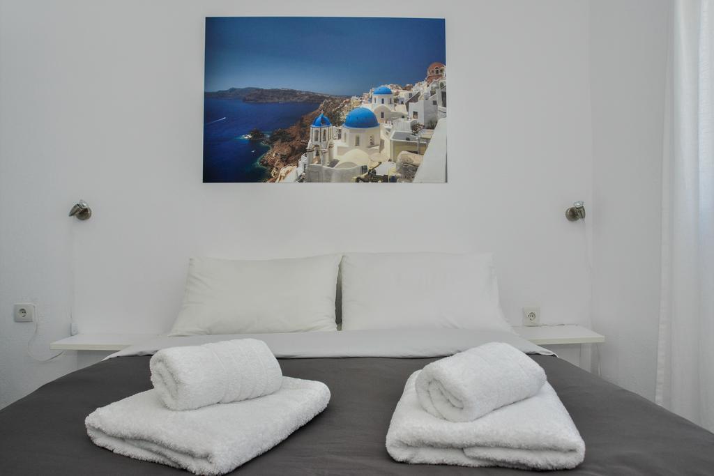 Corrado Caldera Apartments Fira (Santorini) Quarto foto
